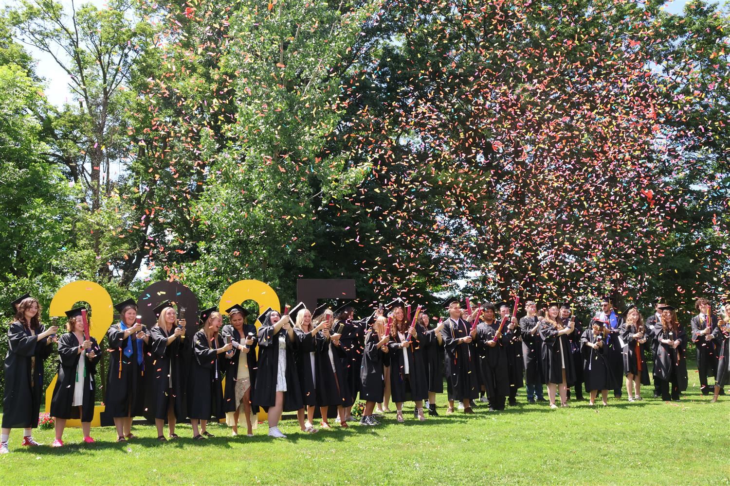  Graduation Confetti